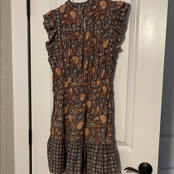 Patterned Brown Floral Ruffle Dress - Picture 9 of 9